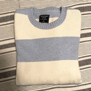 ⚡️Abercrombie & Fitch Striped Sweater⚡️